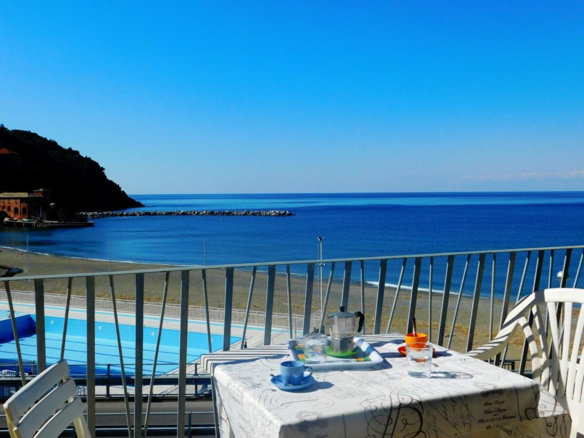 Trilocale Con Meravigliosa Vista Mare, Levanto Eksteriør billede
